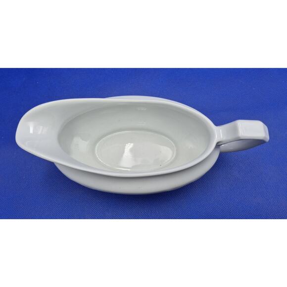 Elegant Vintage Bauscher Germany White Porcelain Gravy Sauce Boat 8.5" - Picture 3 of 11